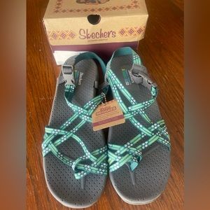 Skechers women's sandals style 'Reggae' sz 10